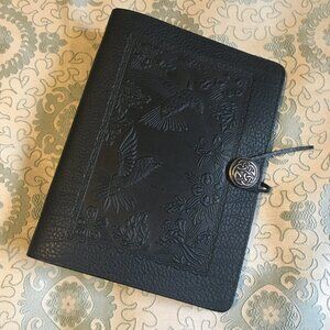 Oberon Design Daytimer With Retired Hummingbird Design Celtic Pewter Button